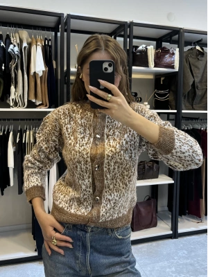 Trok Taşlı Kahve Hırka