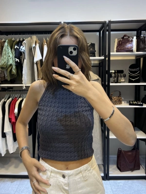 Marka Örgü Crop Gri