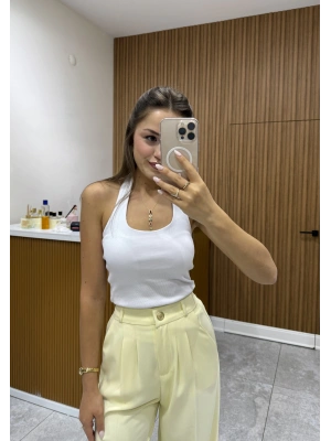 Boyundan Geçirmeli Fitilli Beyaz Bluz