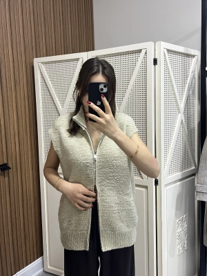 Buklet Yelek Bej