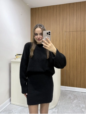 Etekli Triko Takım Siyah