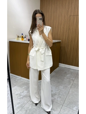 Kemerli Yelek Pantolon Beyaz Takım