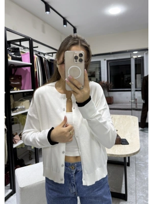 Kol Ucu Renkli Hırka Beyaz