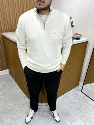 Marka Model Yarım Fermuarlı Triko Beyaz