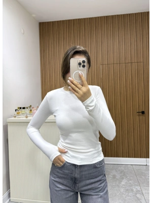 Marka Parmak Geçirmeli Body Beyaz