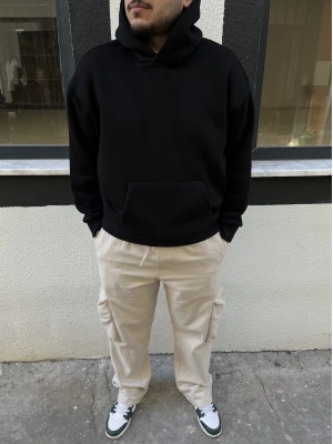 Siyah Kapüşonlu Sweat