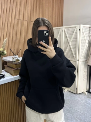 Siyah Kapüşonlu Sweat