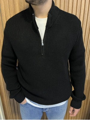 Yarım Fermuarlı Siyah Triko