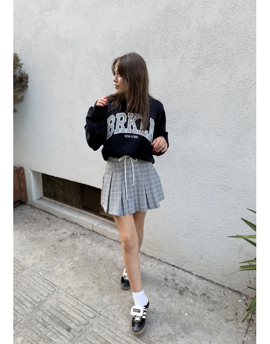 Kontrast Bel Detaylı Şort Etek