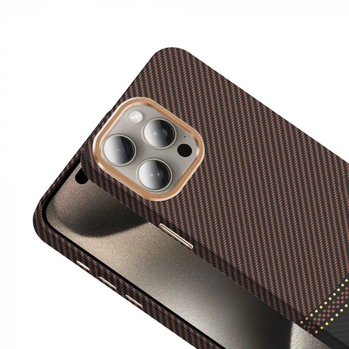 Apple iPhone 15 Pro Kılıf M-safe Şarj Özellikli Karbon Fiber Görünümlü Zore Gros Kapak