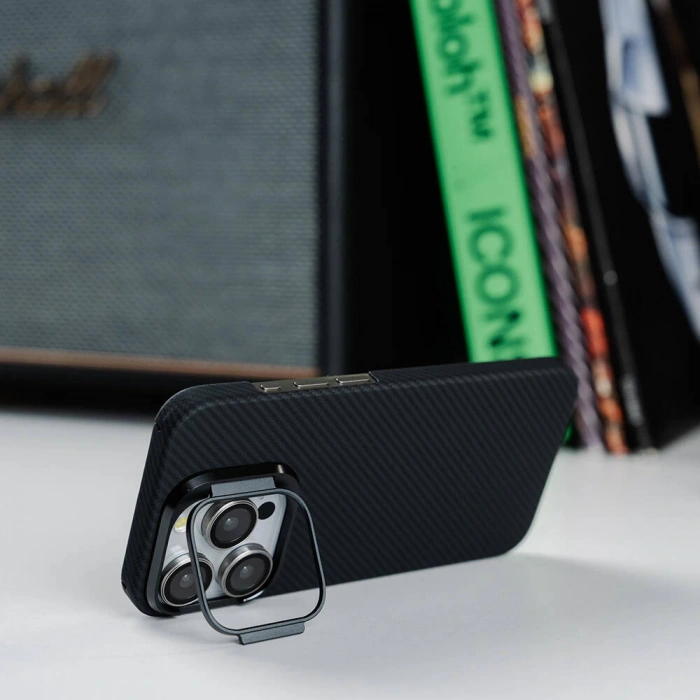 Apple iPhone 15 Pro Kılıf M-safe Şarj Özellikli 600D Kevlar Zore Krek Karbon Standlı Kapak