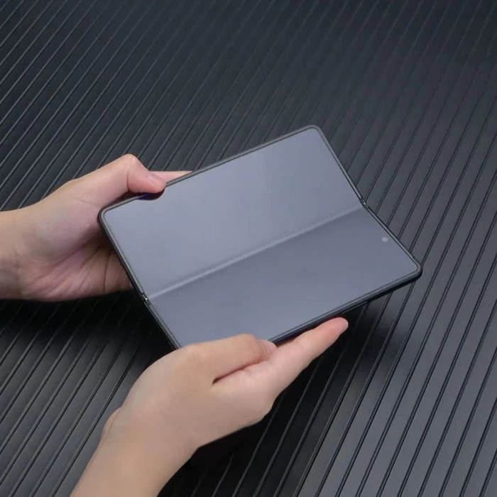 Galaxy Z Fold 3 Zore Hizalama Aparatlı S-Fit Body Ekran Koruyucu