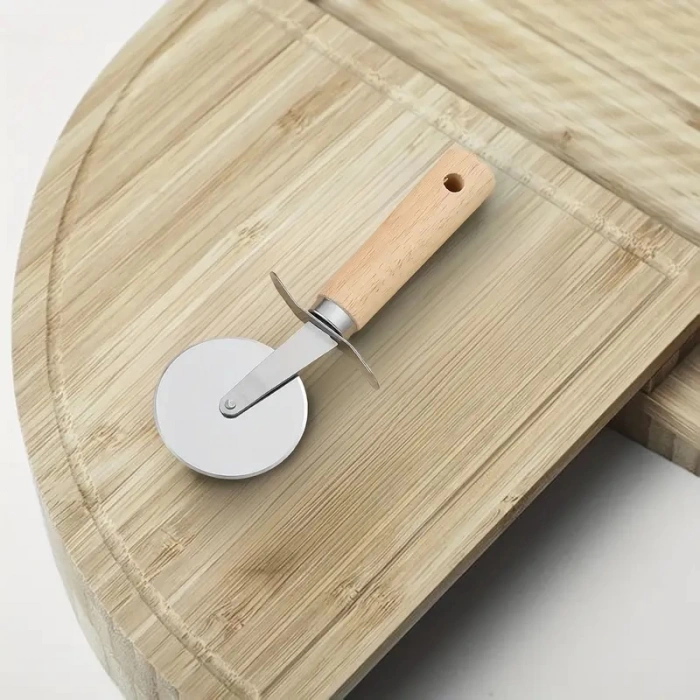 MyBru Paslanmaz Çelik Ahşap Saplı Pizza ve Hamur Kesici (Büyük Boy)