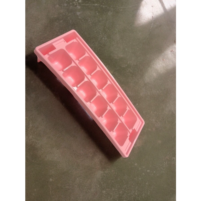 MyBru Pembe Sert Plastik 12 Hazneli Kare Buz Kalıbı