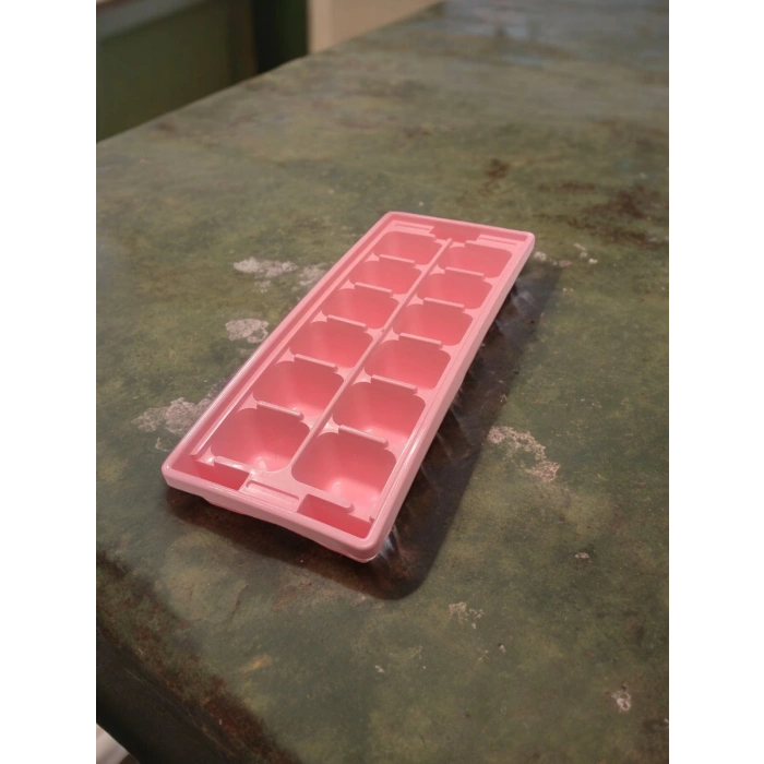 MyBru Pembe Sert Plastik 12 Hazneli Kare Buz Kalıbı