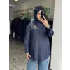 Vuu Yakası Taş ve Boncuk İşlemeli Denim Oversize Gömlek