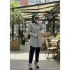 Kayra Yakası Payet Detaylı Çizgili Gömlek KA81052