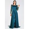 Kenzel Omuz ve Kol İşlemeli Zümrüt Saten Tesettür Abiye Elbise (KENZEL-1053)
