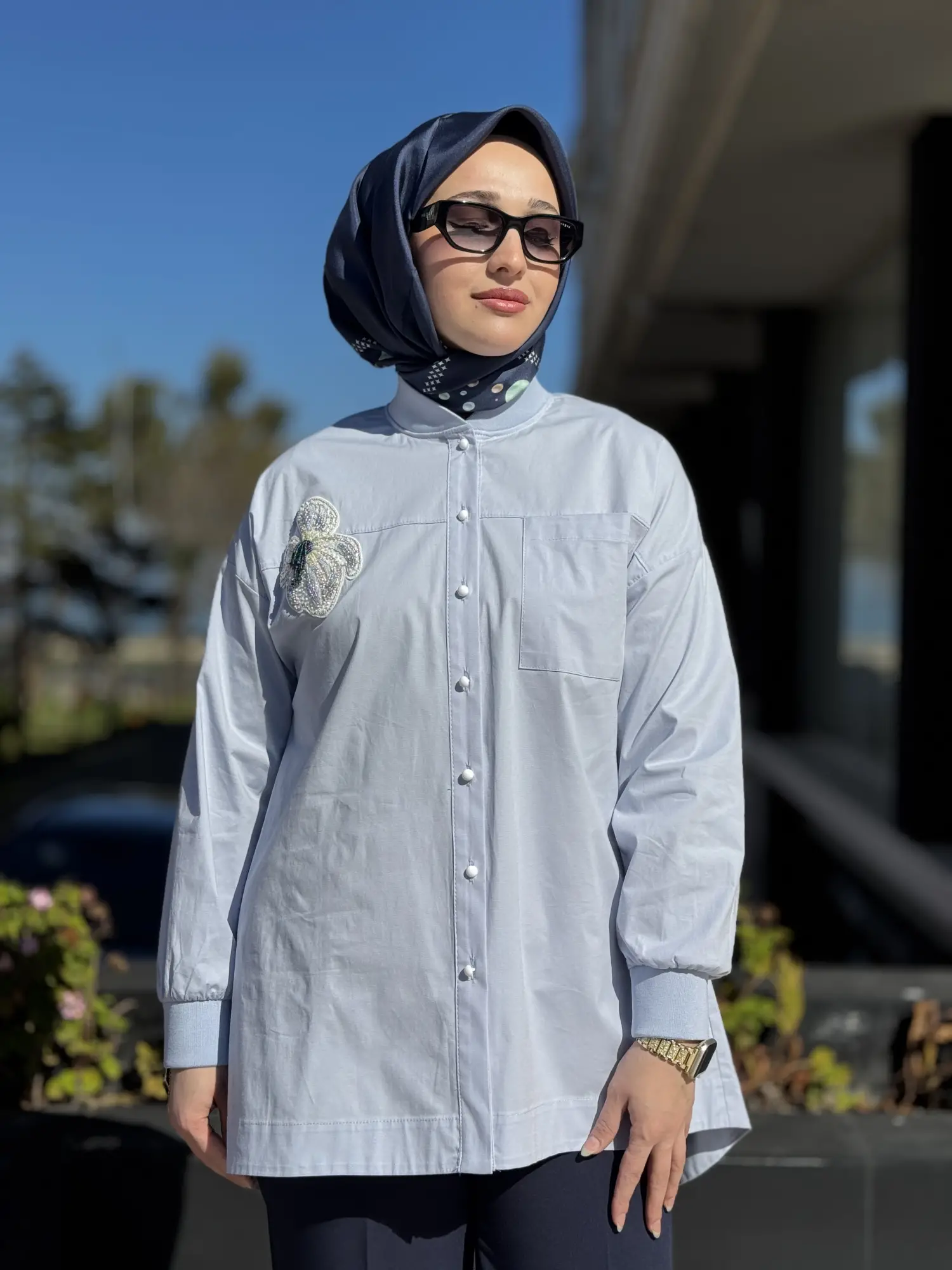 Kayra Ribanalı Yakası Boncuklu Gömlek