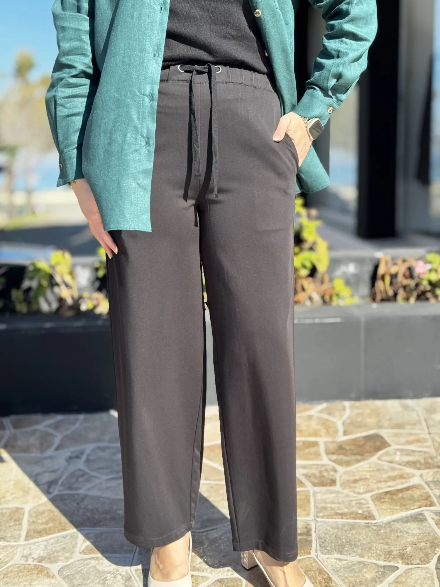 Kayra Beli Lastikli ve Bağcık Detaylı Cepli Rahat Pantolon