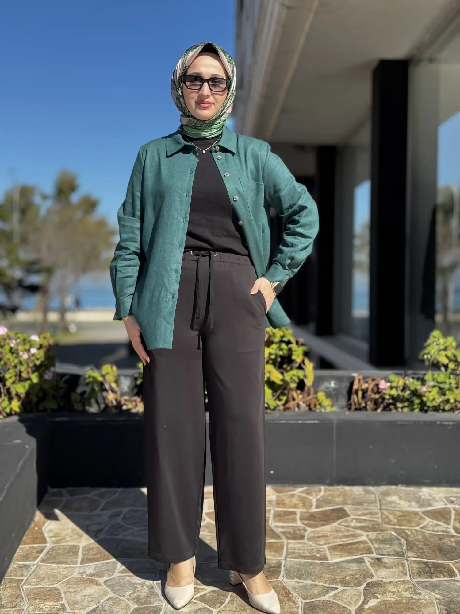 Kayra Beli Lastikli ve Bağcık Detaylı Cepli Rahat Pantolon