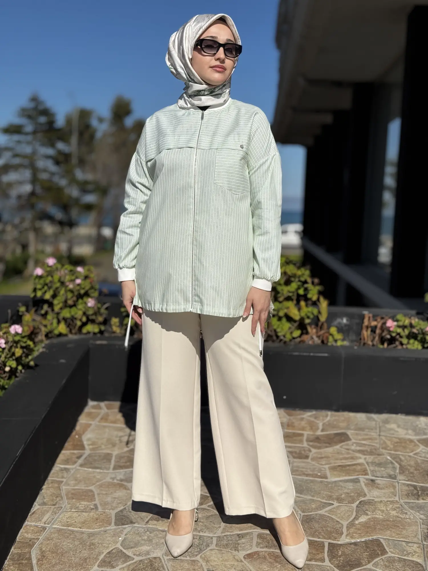 Kayra Sim Ve Çizgi Detaylı Fermuarlı Ceket