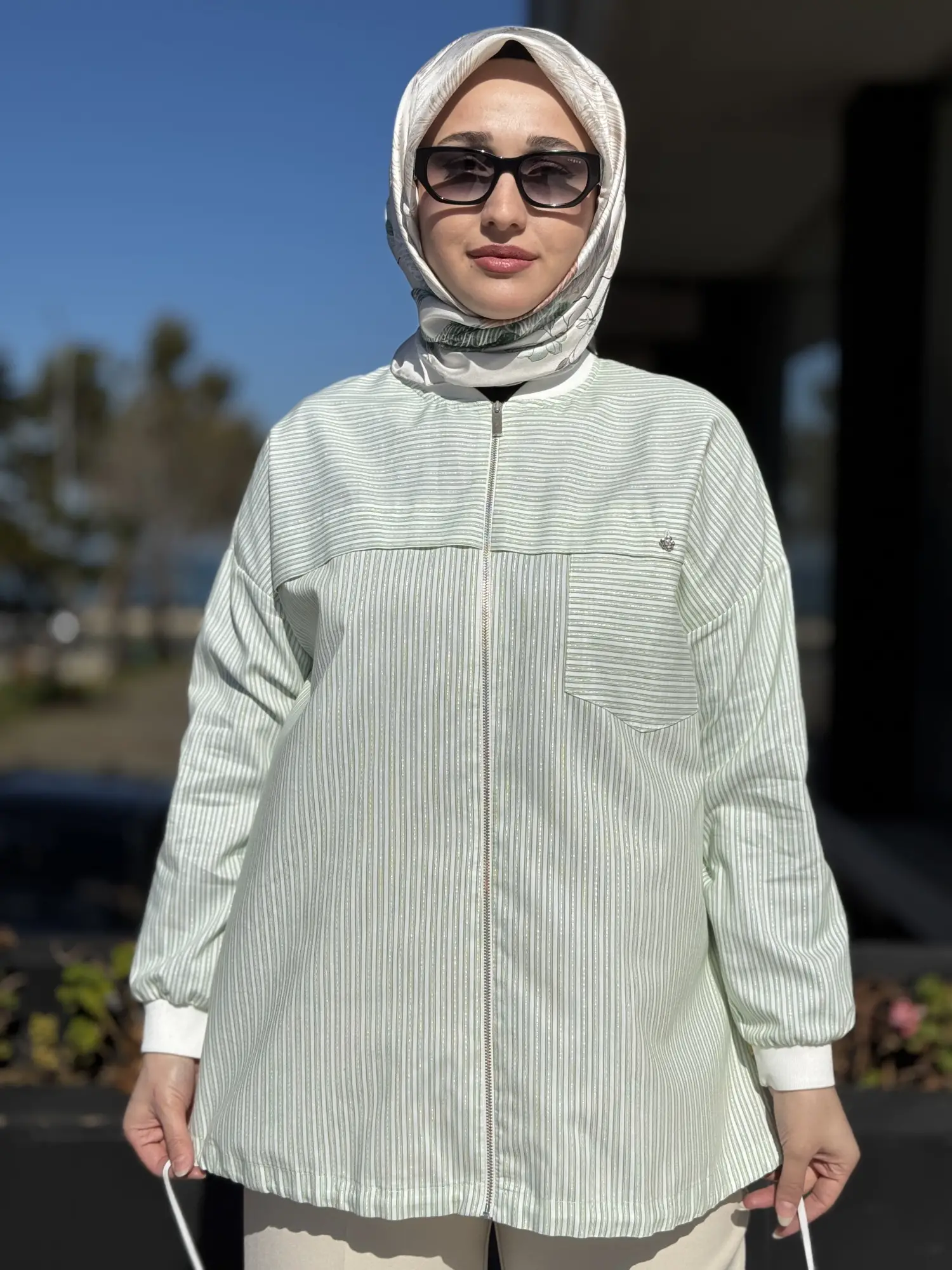 Kayra Sim Ve Çizgi Detaylı Fermuarlı Ceket