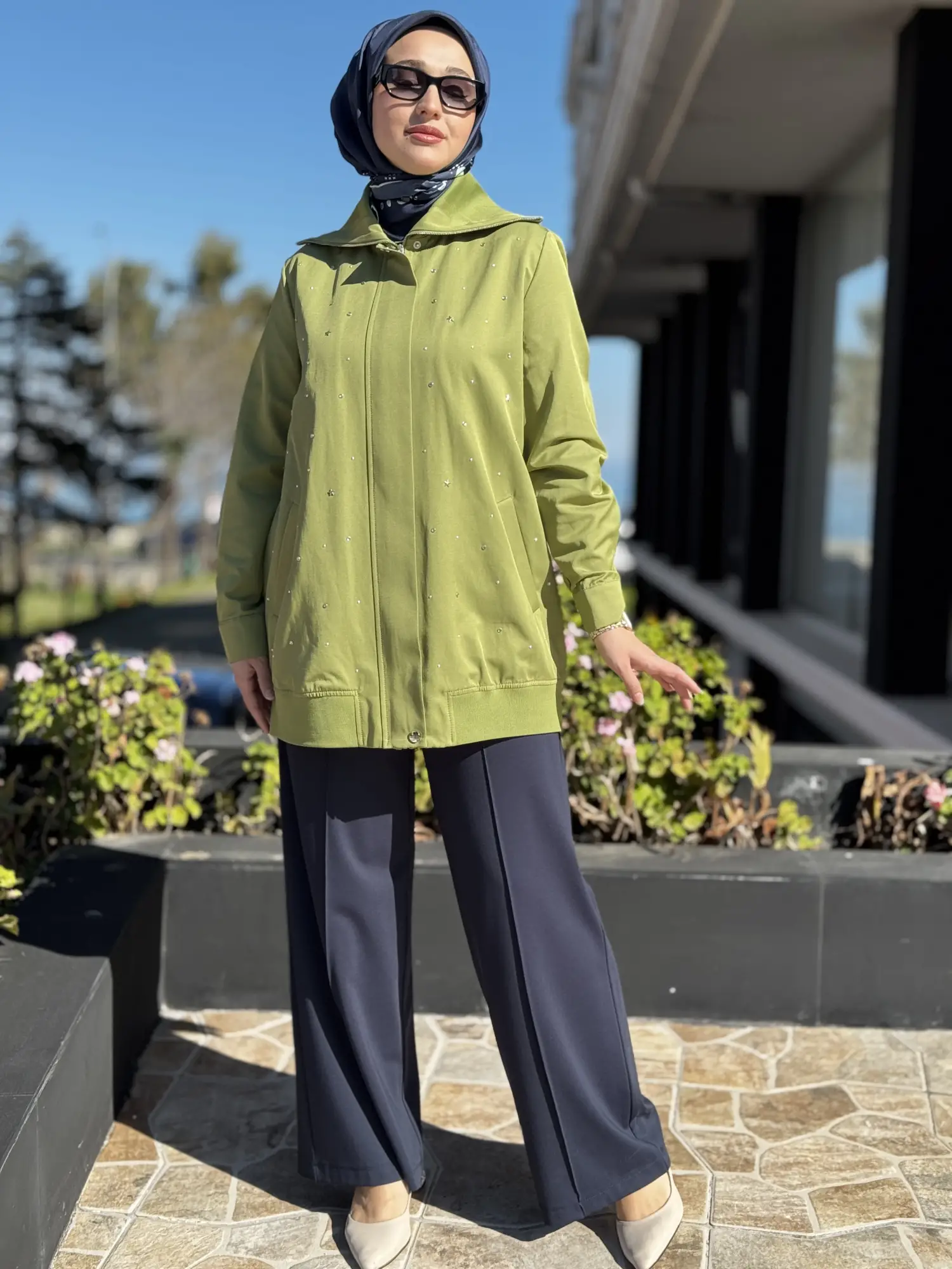 Kayra Kristal Taşlı Ribanalı Ceket