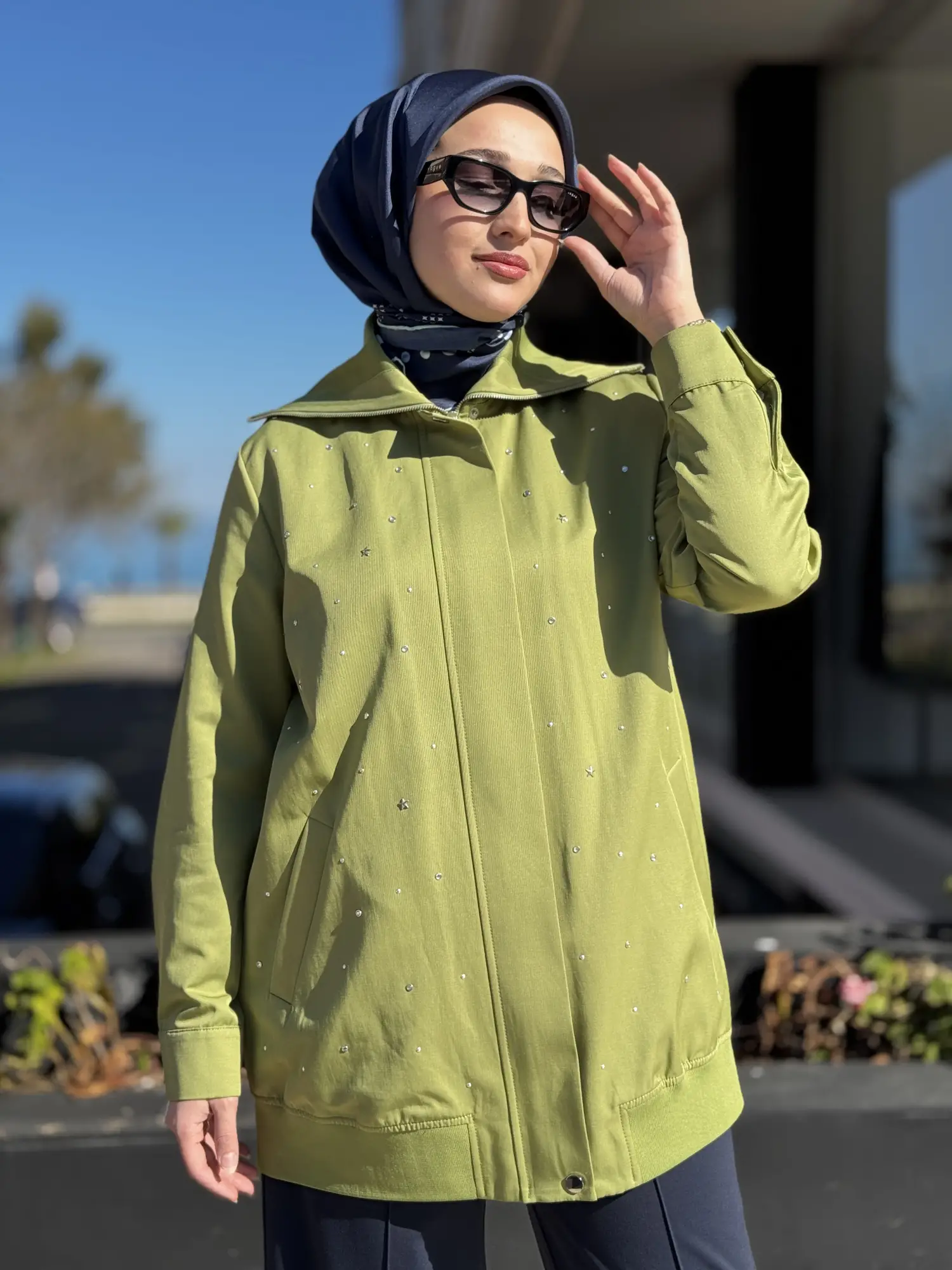 Kayra Kristal Taşlı Ribanalı Ceket