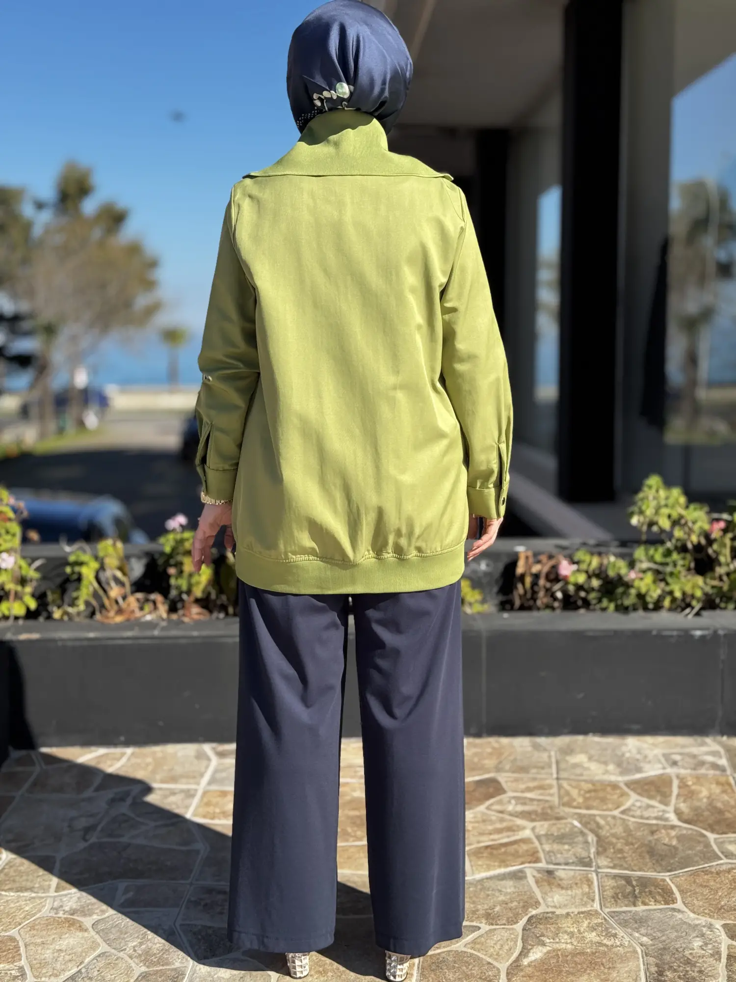 Kayra Kristal Taşlı Ribanalı Ceket