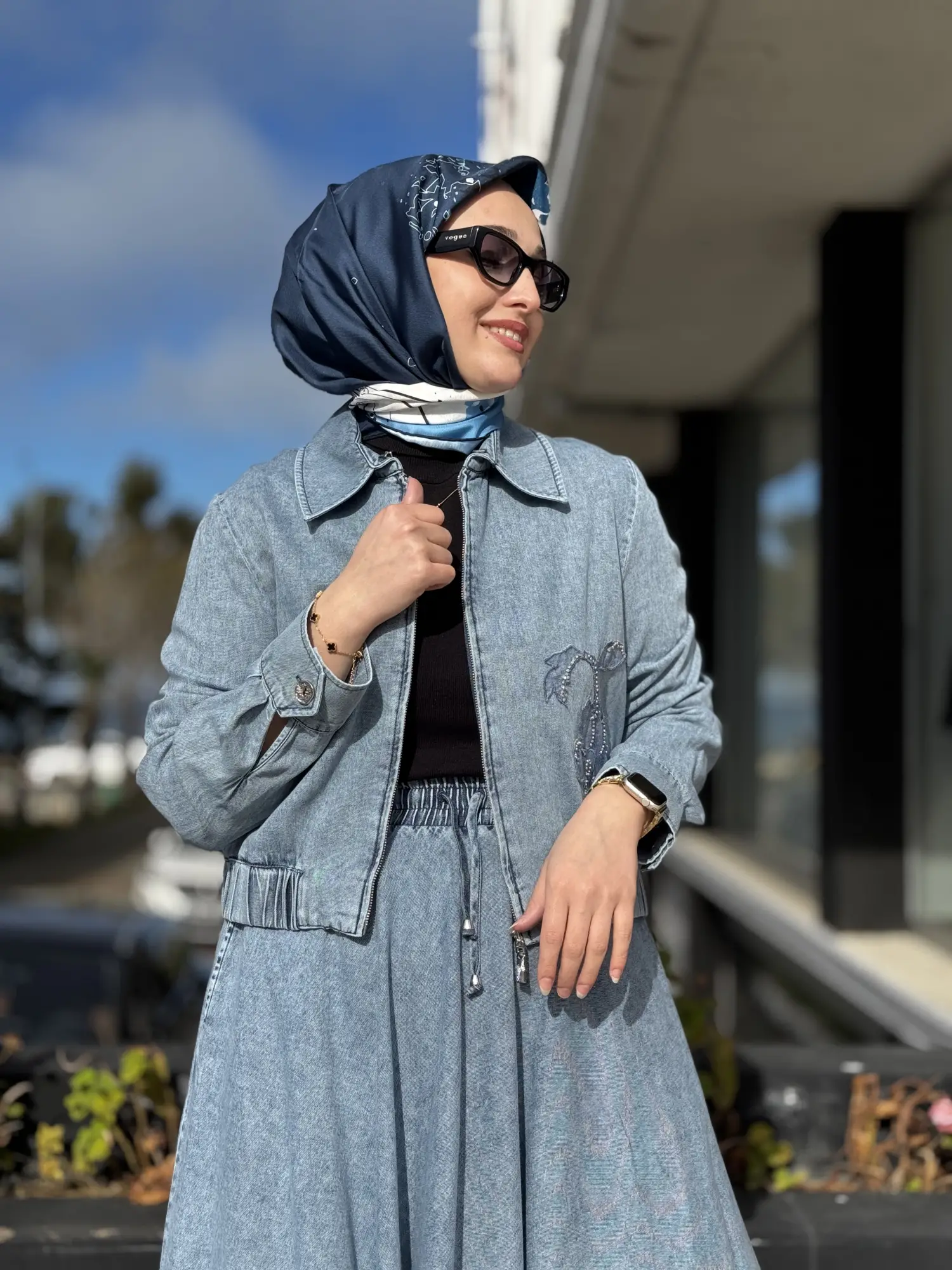 Kayra Yakası İşlemeli Kot Etek Ceket Takım