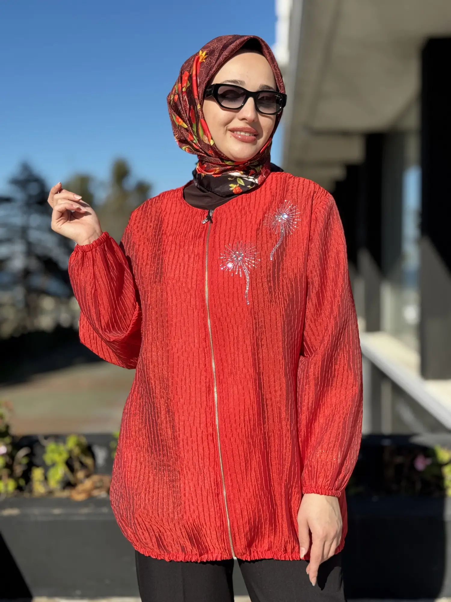 Kayra Yakası Taş Detaylı Tafta Bumber Ceket