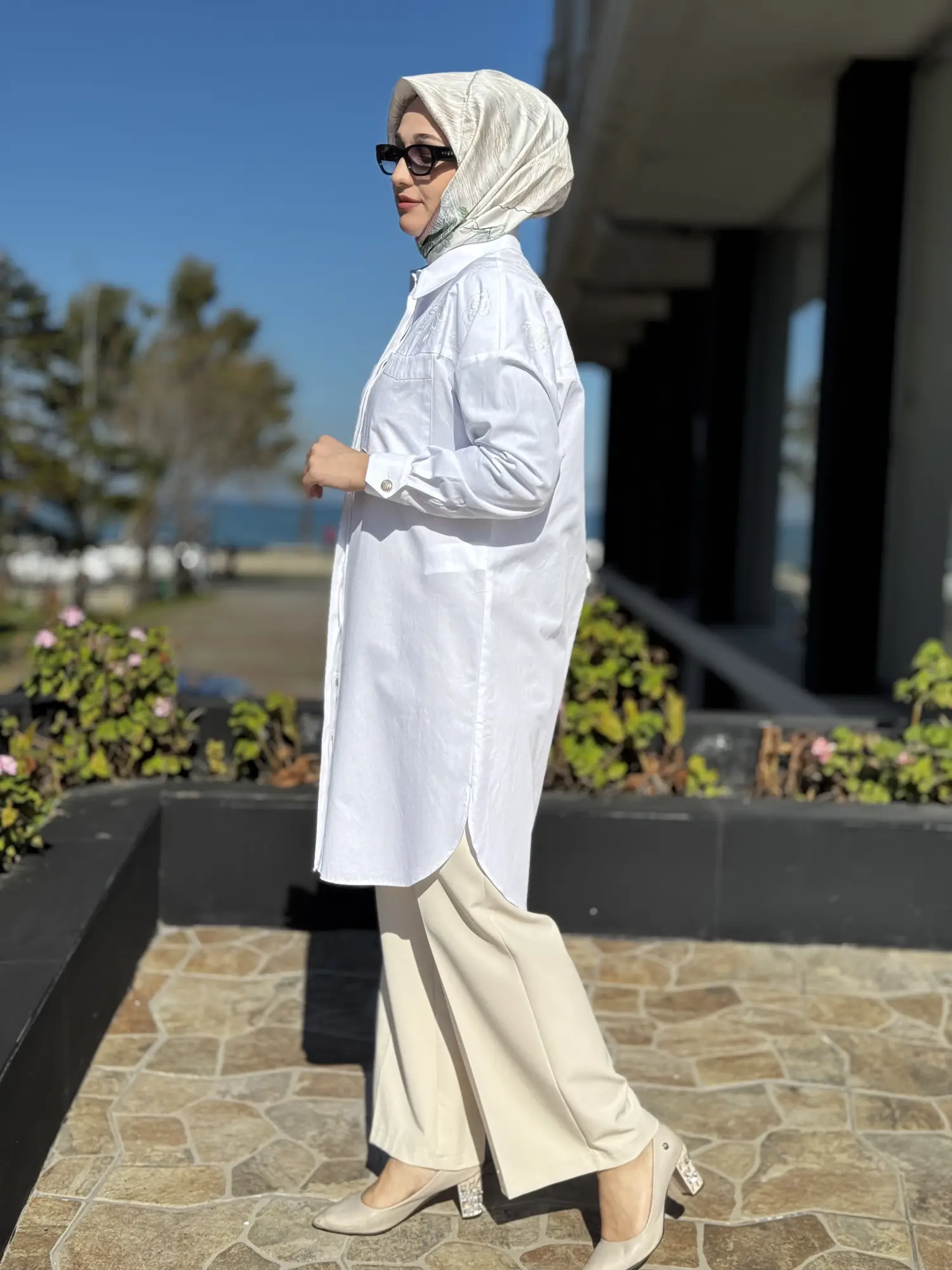 Kayra Nakış Detaylı Poplin Gömlek