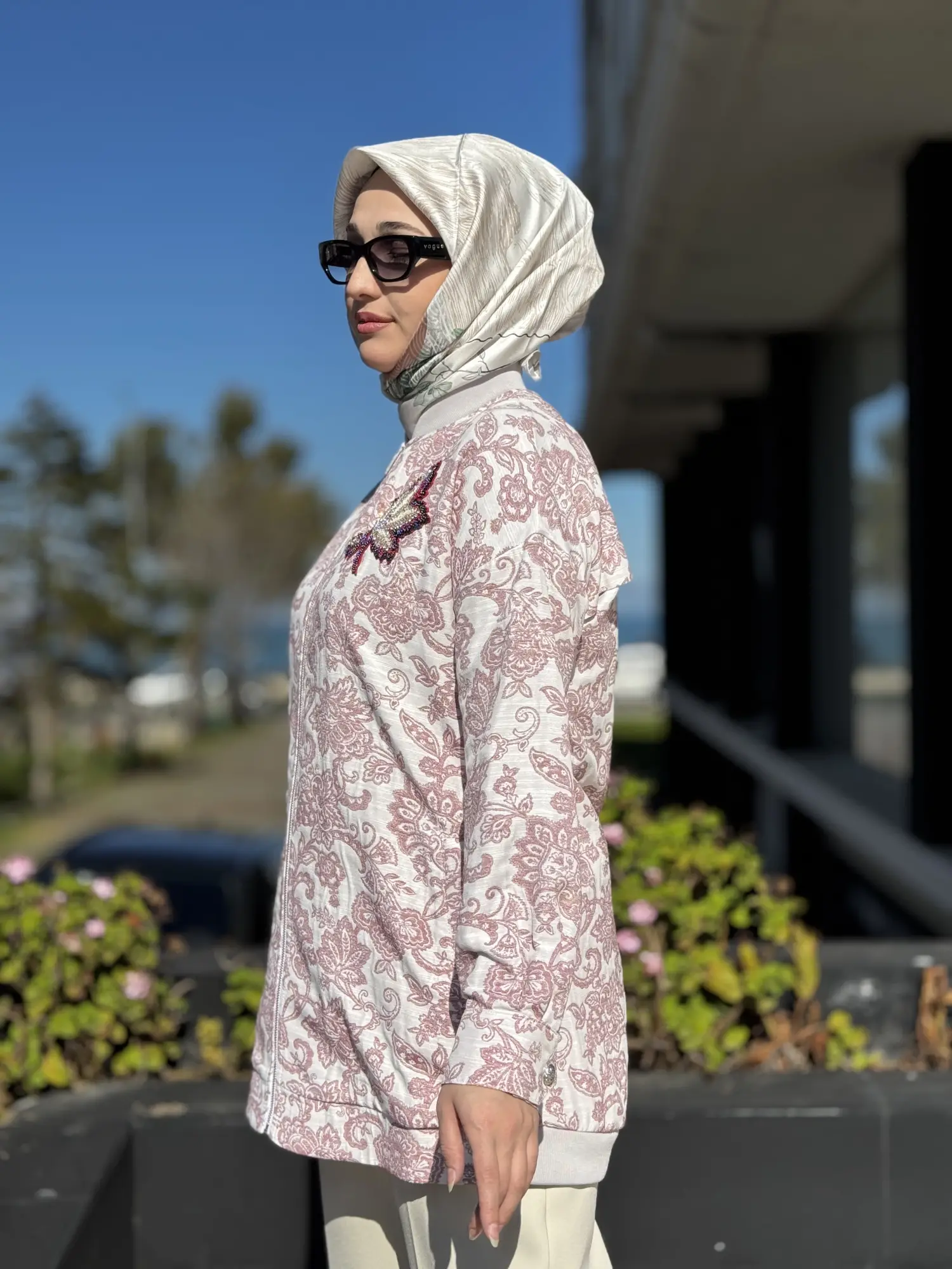 Kayra Yakası Boncuk İşlemeli Etnik Desenli Bumber Ceket