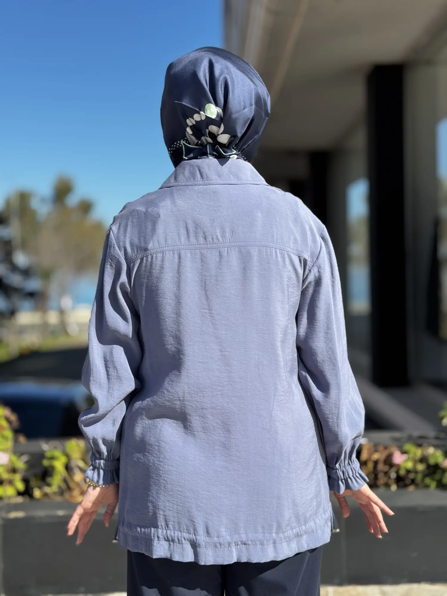 Kayra Kolları Büzgü Detaylı Cepli Modal Ceket