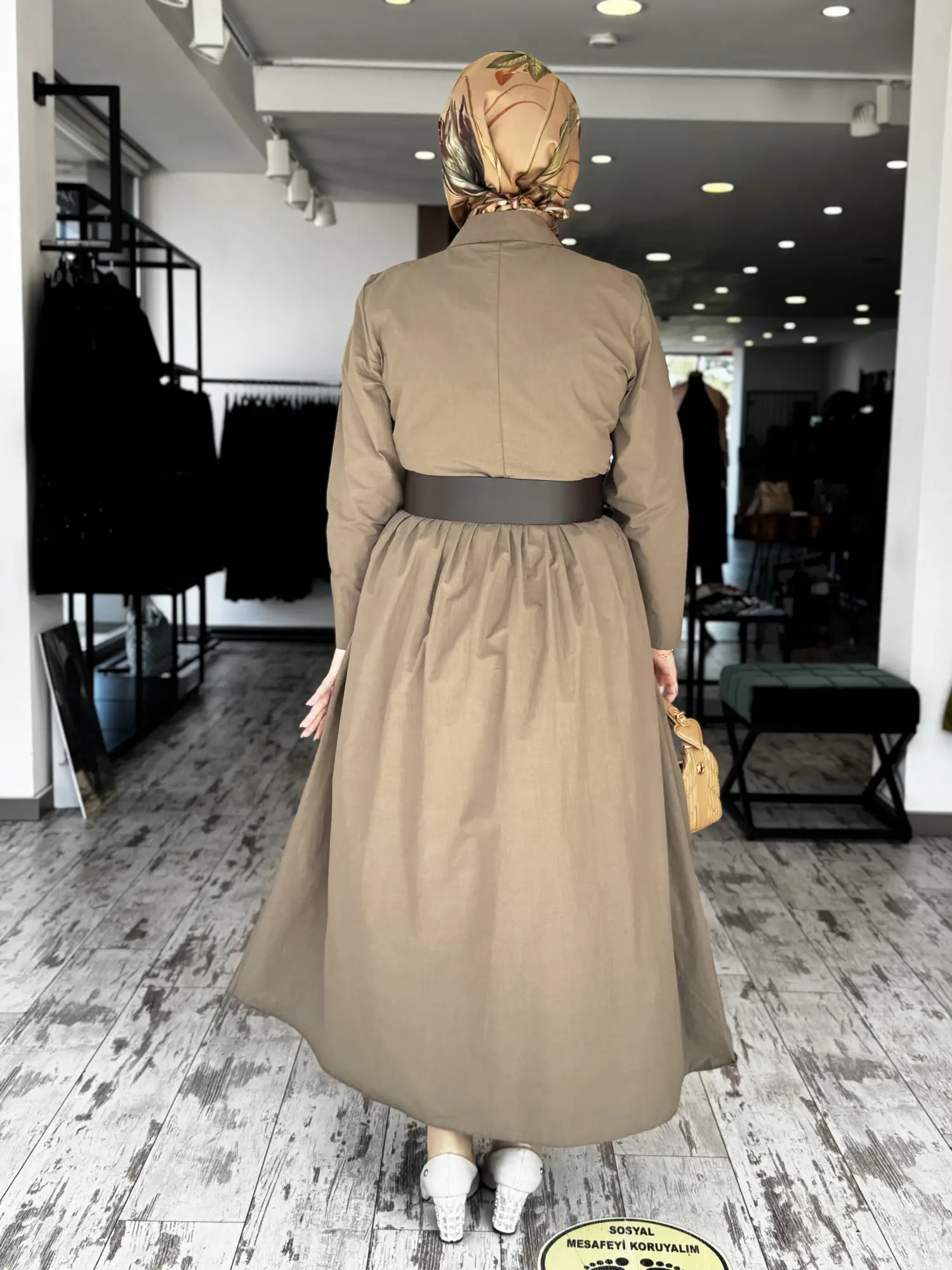 Almarwah Belden Dikişli Düğmeli Kemerli Elbise 303898