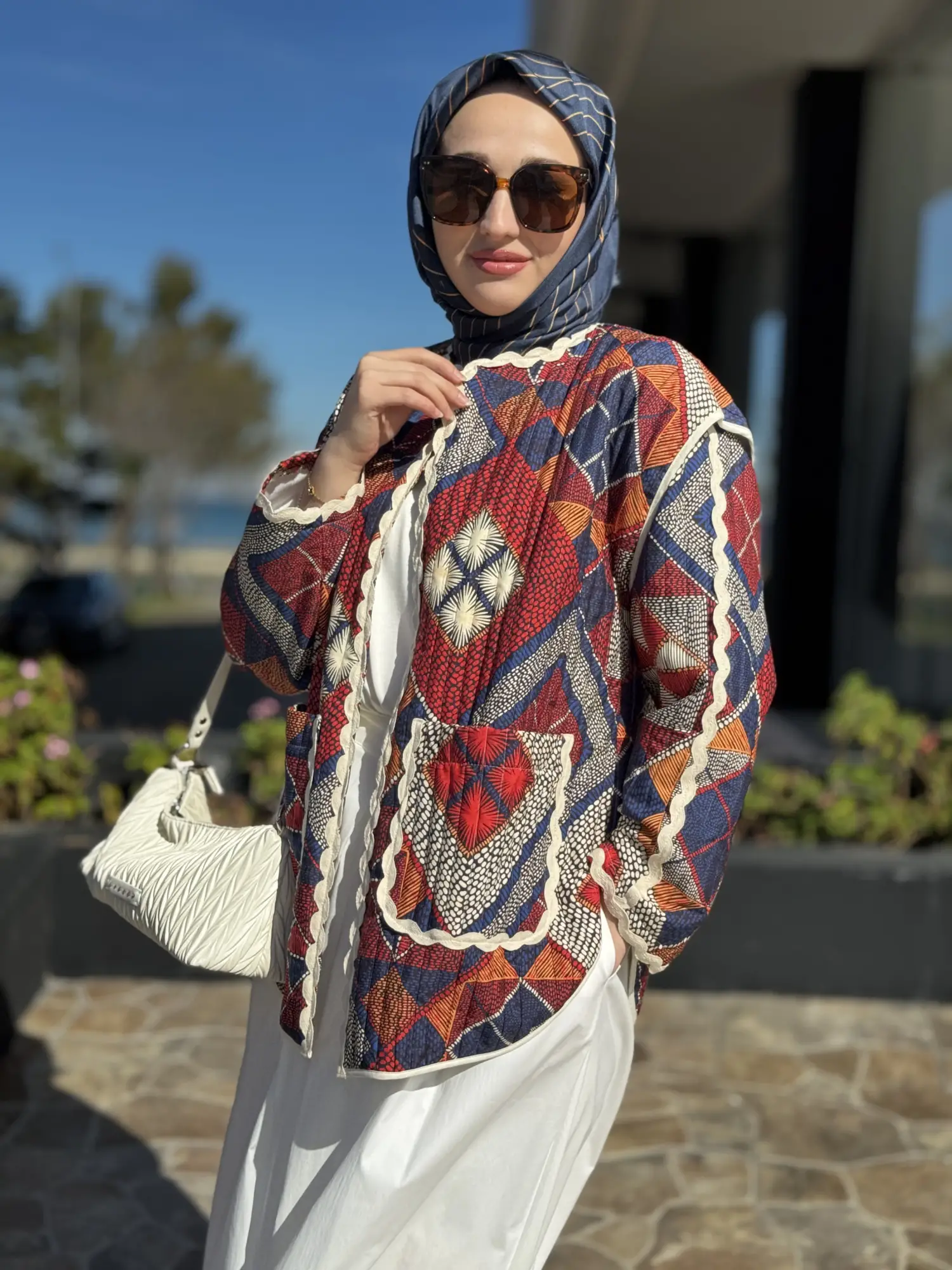 Almarwah Etnik Desenli Kapitone Ceket 405019