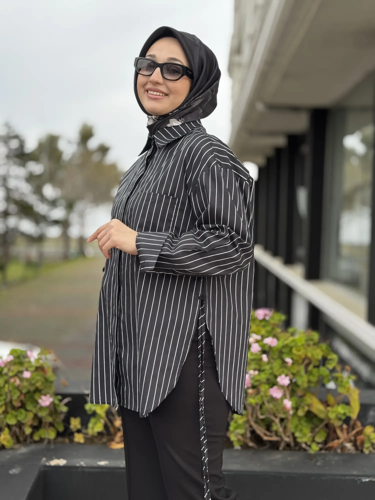 Ghisa Kuş Desenli Yandan Bağcıklı Poplin Gömlek G4197