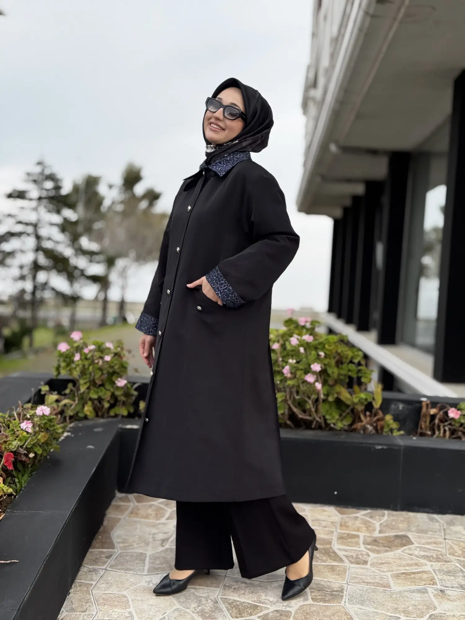 Ghisa Yakası Ve Manşeti Desenli Metal Düğmeli Trench G2700