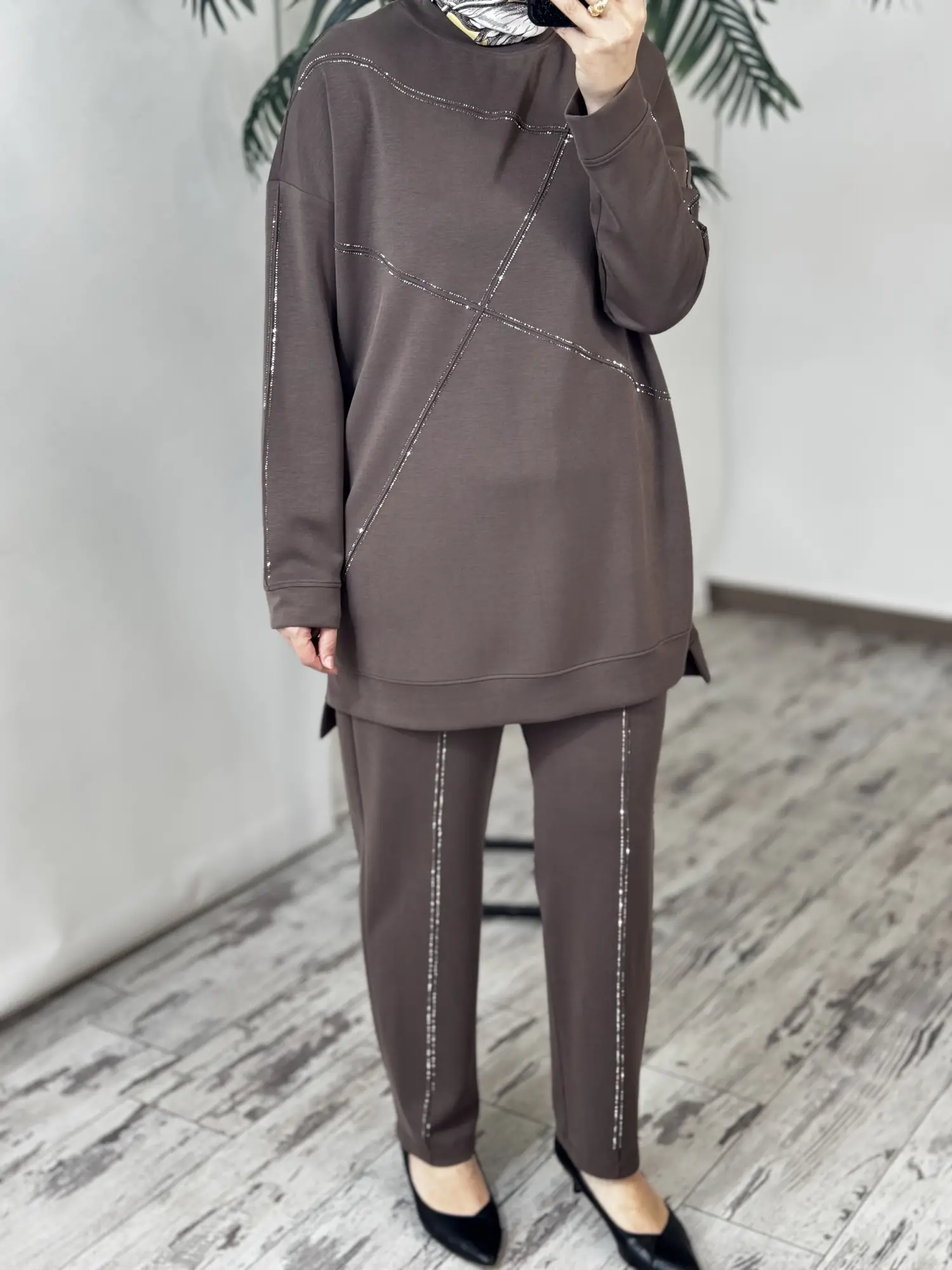 Tığ Triko Nervür ve Sıralı Taş Detaylı Tunik Pantolon Takım TKM5083