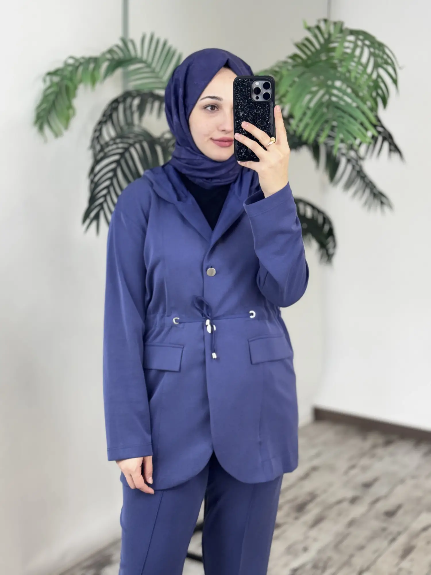 Tığ Triko Paraşüt Kumaş Kombinli Önden Düğmeli Pantolonlu Takım TKM5095