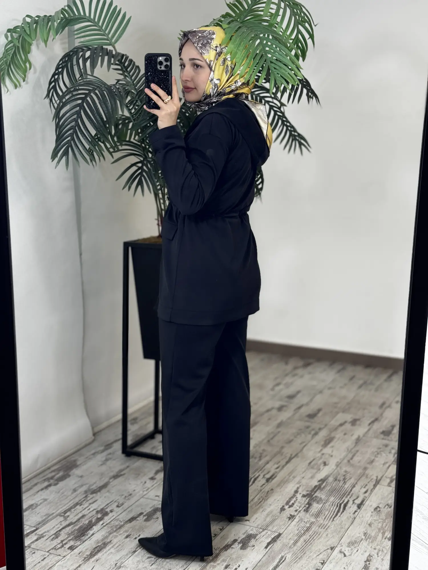 Tığ Triko Paraşüt Kumaş Kombinli Önden Düğmeli Pantolonlu Takım TKM5095