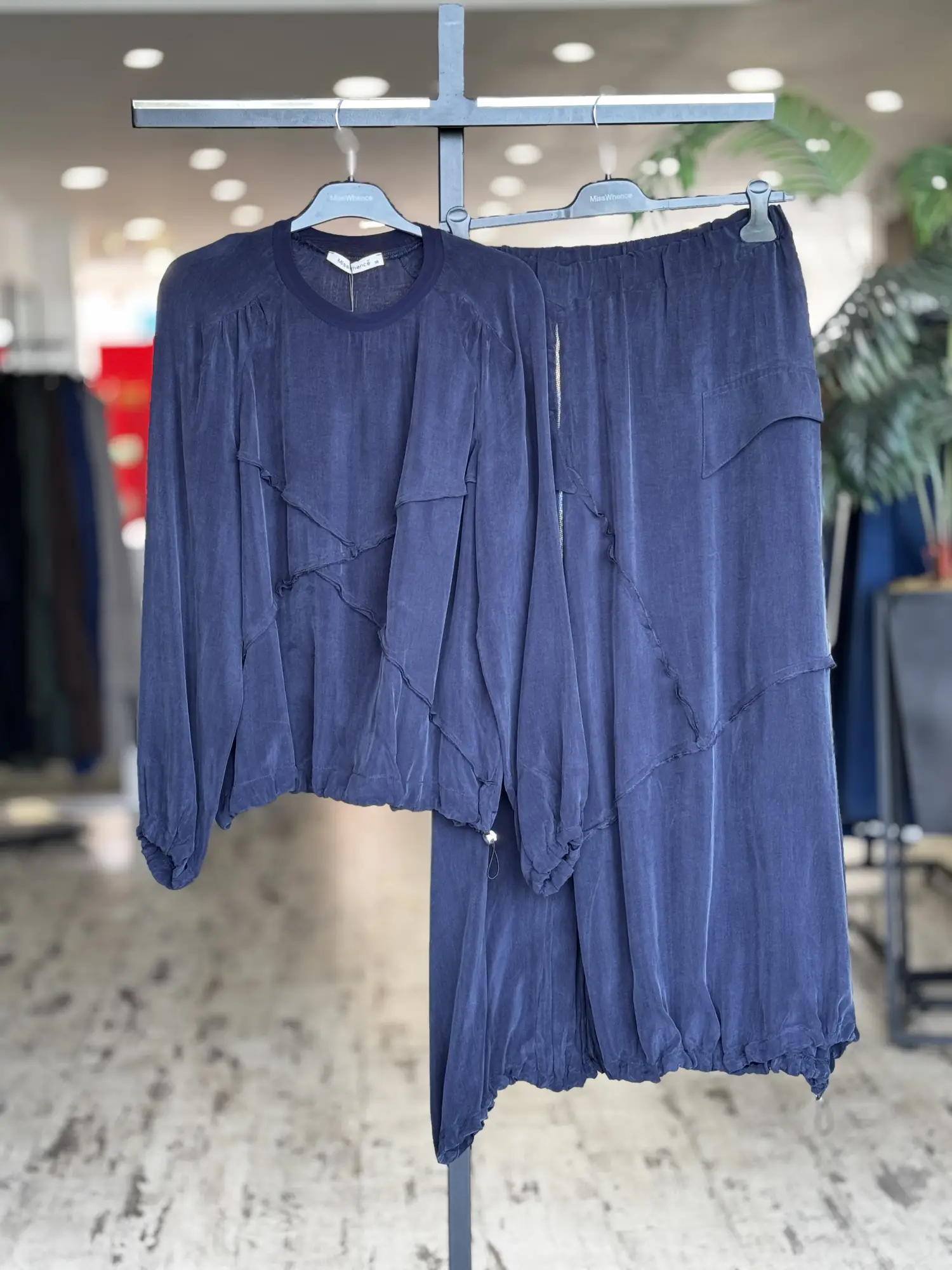 Misswhence Büzgü ve Fermuar Detaylı Cupra İpek Etek Bluz Takım 39020