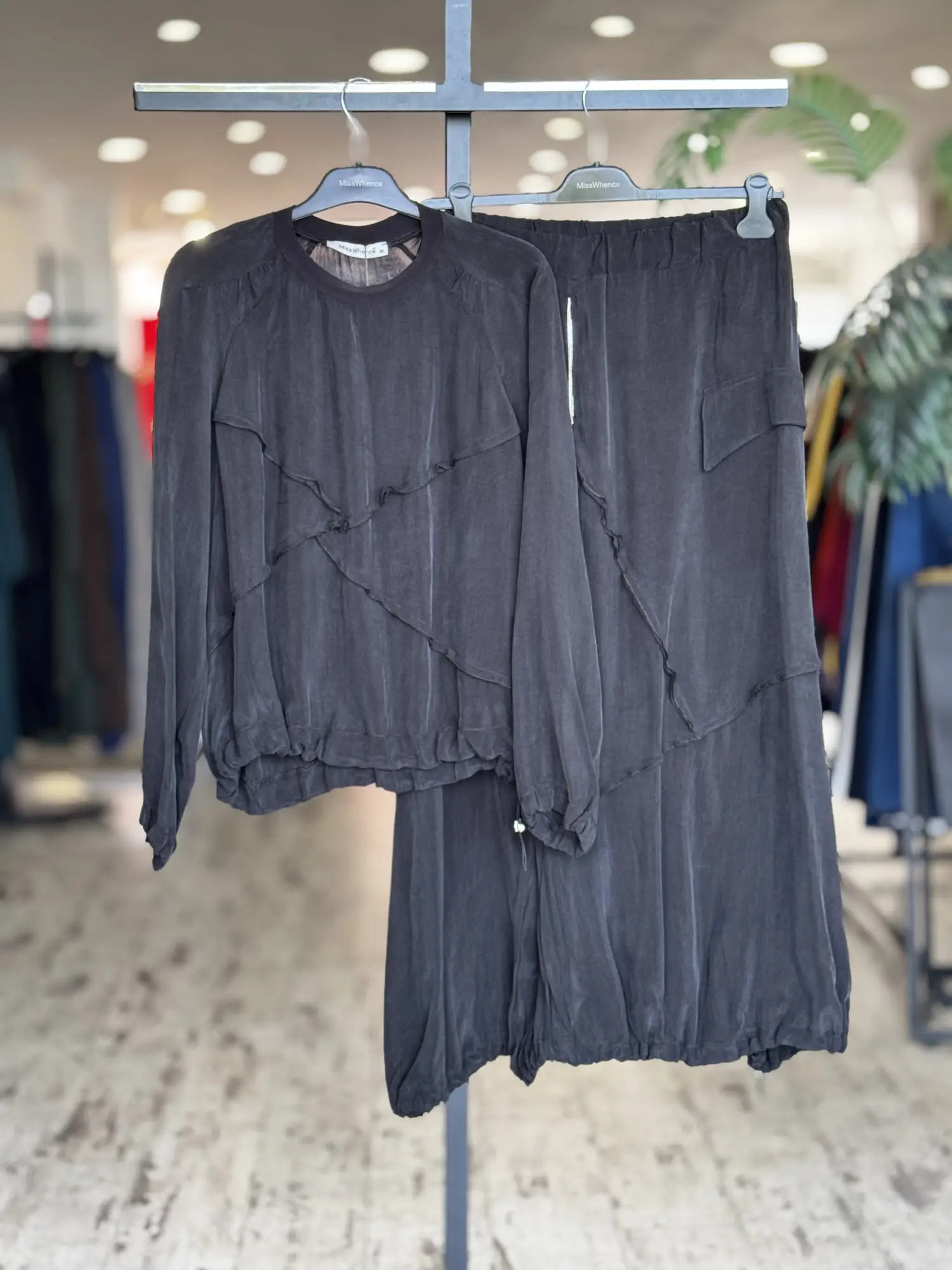 Misswhence Büzgü ve Fermuar Detaylı Cupra İpek Etek Bluz Takım 39020