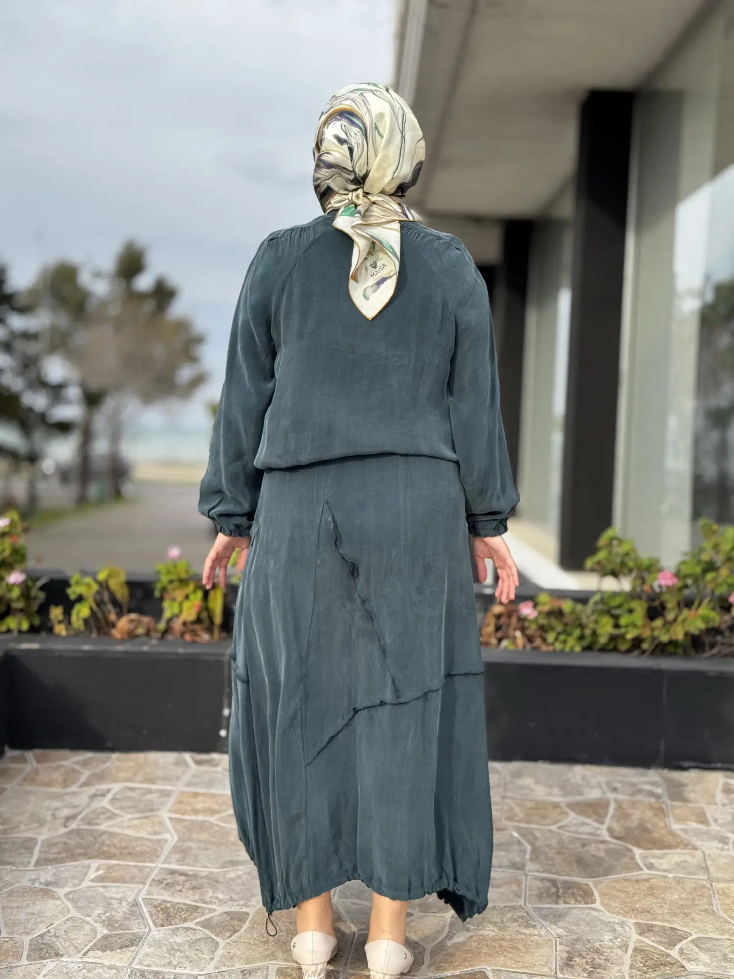 Misswhence Büzgü ve Fermuar Detaylı Cupra İpek Etek Bluz Takım 39020