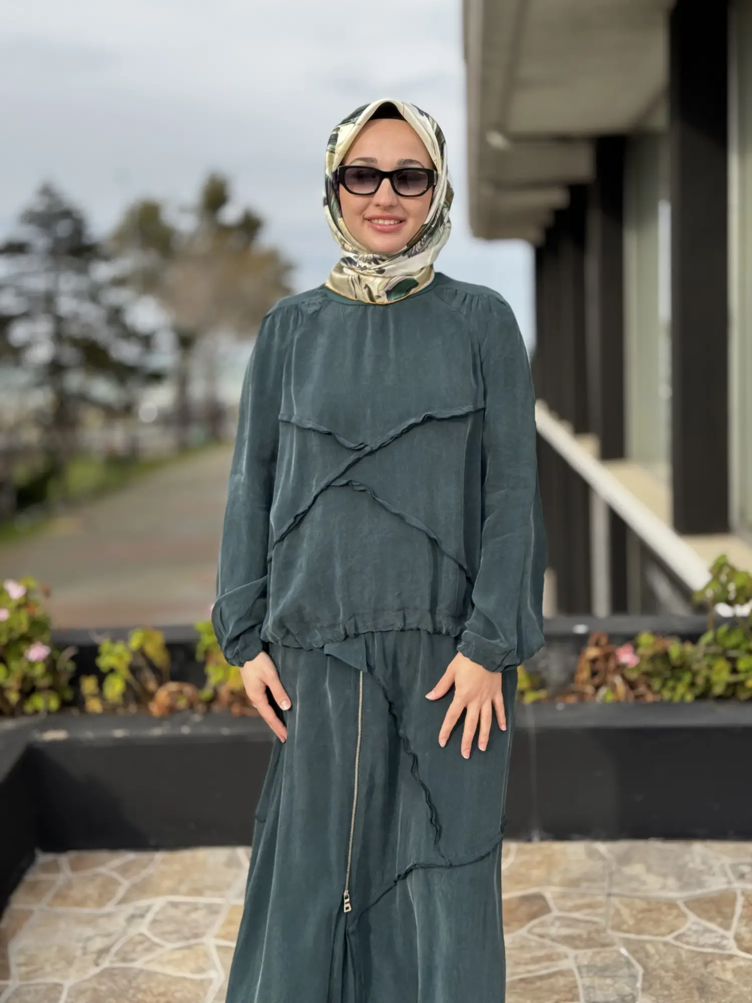 Misswhence Büzgü ve Fermuar Detaylı Cupra İpek Etek Bluz Takım 39020