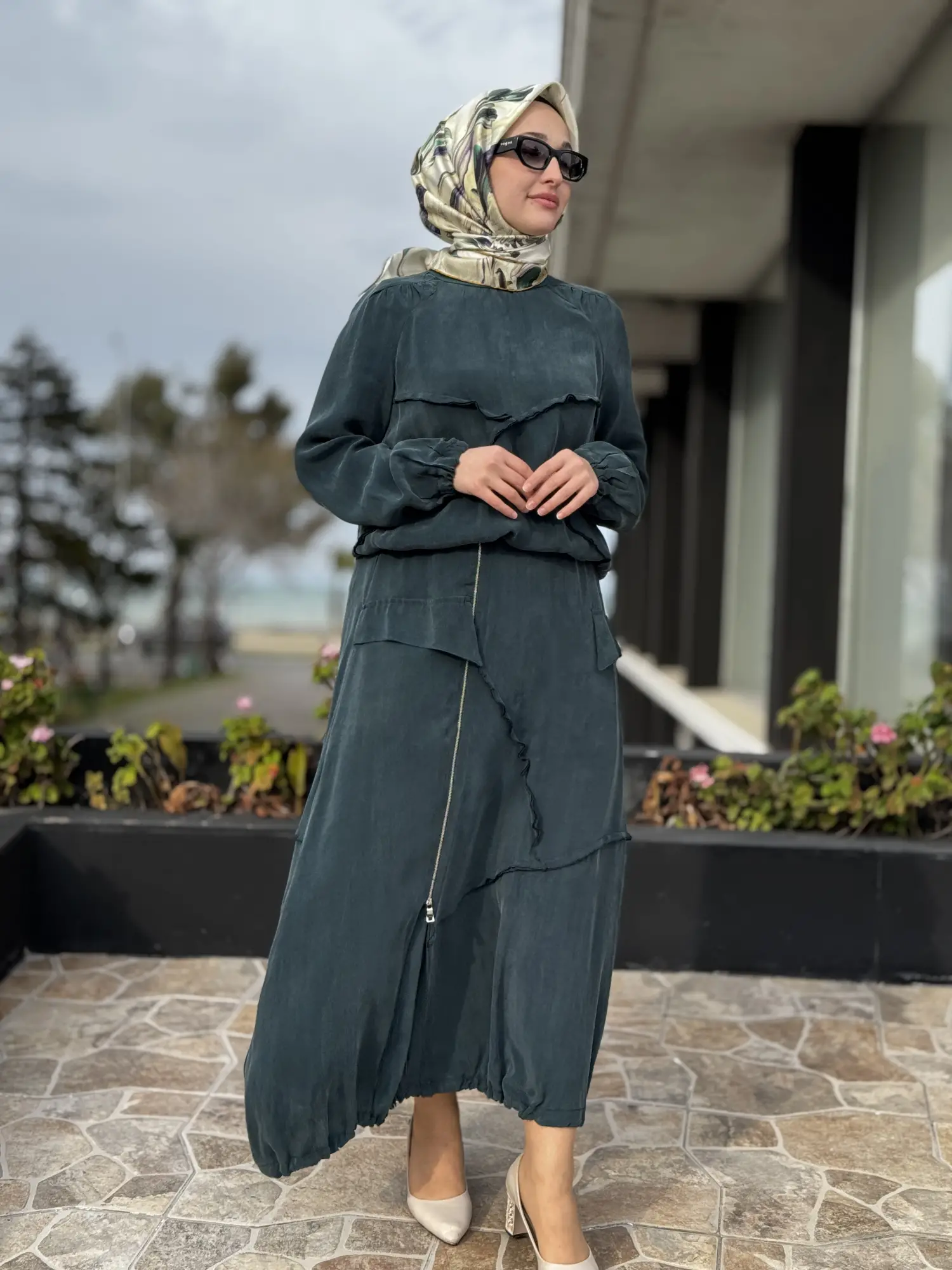 Misswhence Büzgü ve Fermuar Detaylı Cupra İpek Etek Bluz Takım 39020