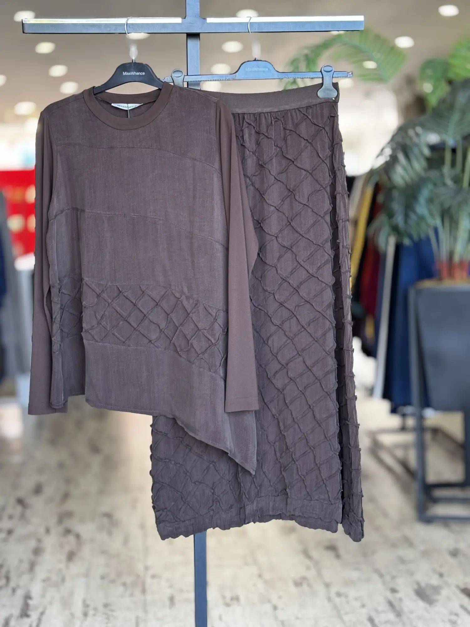 Misswhence Üç Boyutlu Dikiş Detaylı Cupra İpek Etek Bluz Takım 39002