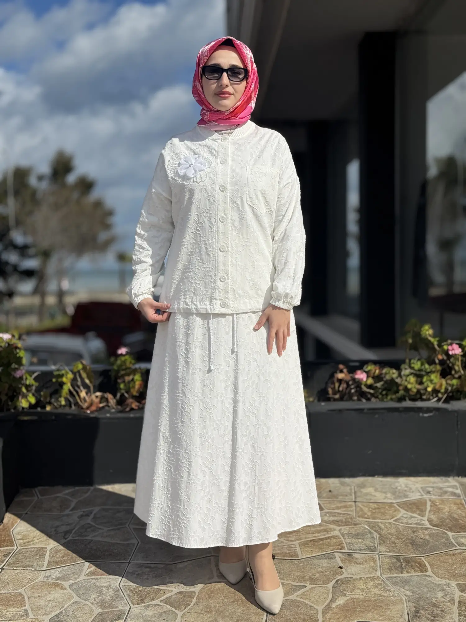 Kayra Kabartma Desenli Naturel Ceket Etek Takım KA16009