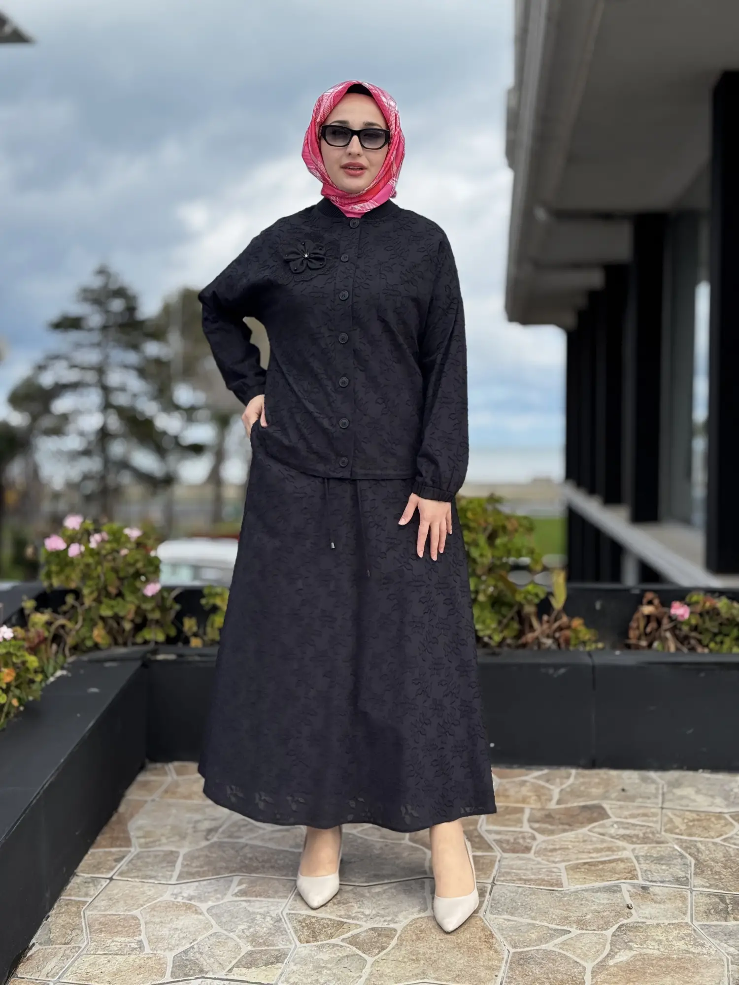 Kayra Kabartma Desenli Naturel Ceket Etek Takım KA16009